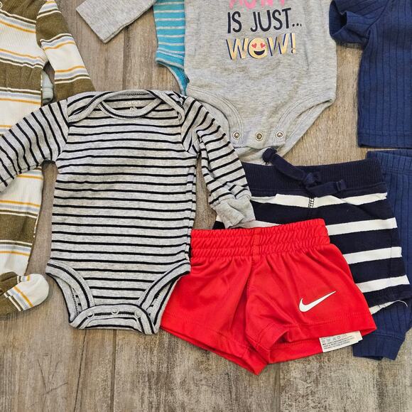 Newborn Baby Boy Clothes Lot of 14 Mixed Styles Pajamas One Piece Pants Bundle - Picture 4 of 8